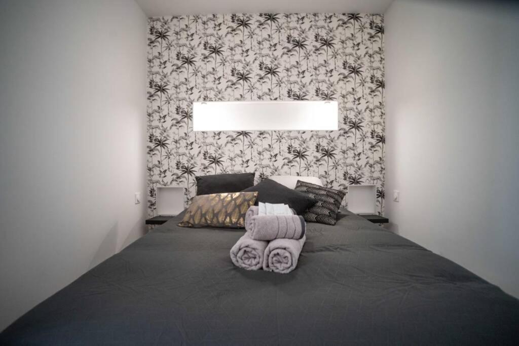 Apartmán Cudjoe Dinan Exteriér fotografie