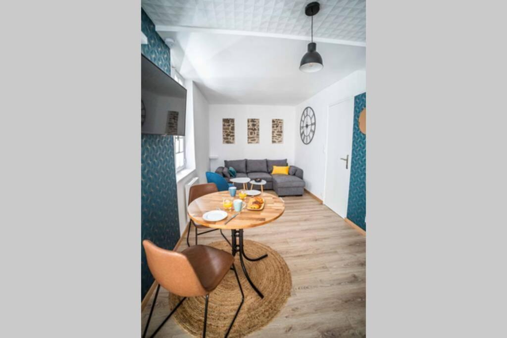 Apartmán Cudjoe Dinan Exteriér fotografie